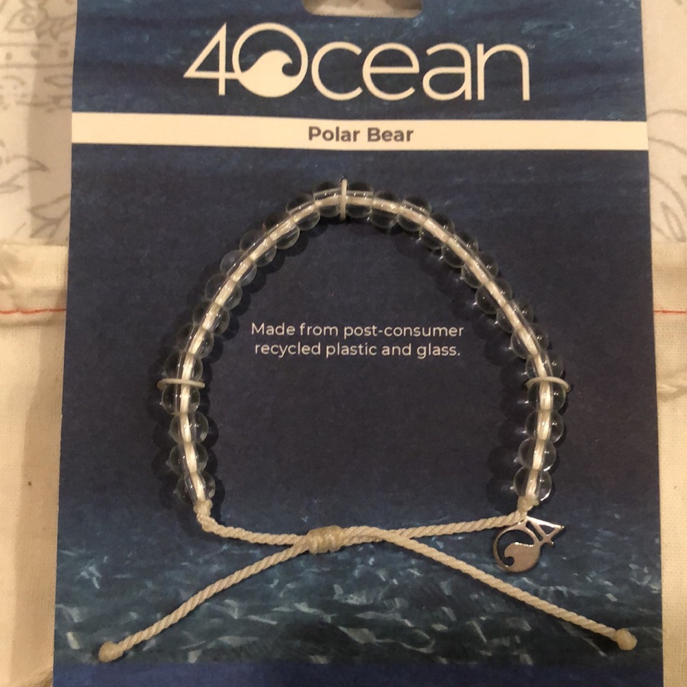 4 Ocean Polar Bear Beaded Bracelet NWT
